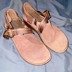 Chaco brown shoes. Size 4